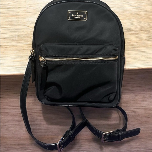 Small Kate Spade ♠️ Backpack - Picture 1 of 6